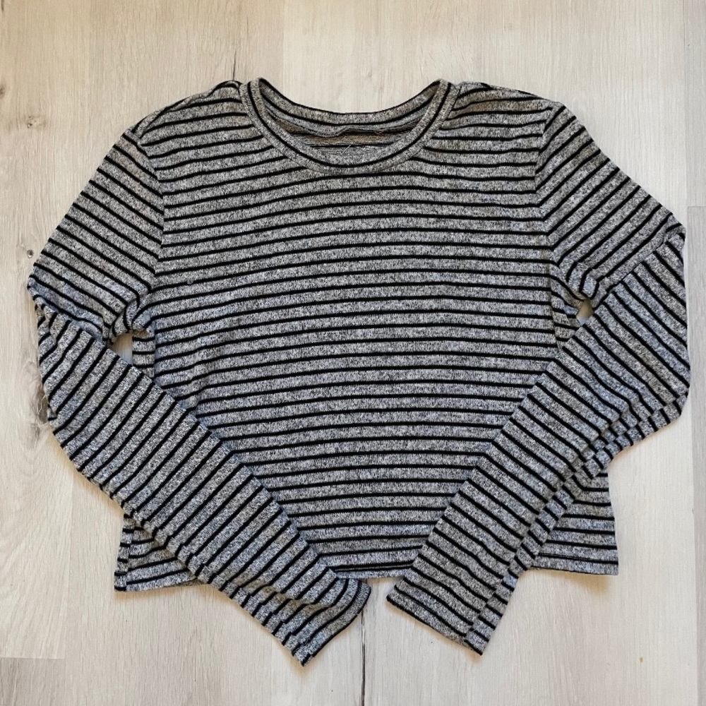 Striped long sleeve shirt